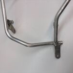 Lewy stelaż mocowanie podnóżka Suzuki - 7