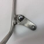 Lewy stelaż mocowanie podnóżka Suzuki - 3