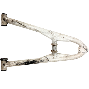 Tuningowy wahacz przedni dolny prawy przedłużany Yamaha