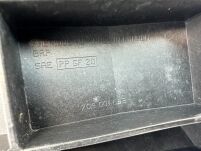 Osłona bagażnika przedniego Can-Am - 4