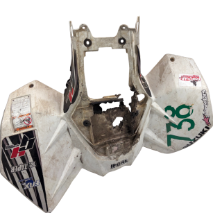 Plastik nadkola tył Suzuki