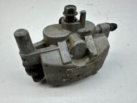 Zacisk hamulcowy przedni lewy Yamaha - 8