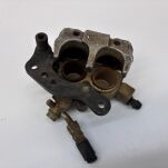 Lewy przedni zacisk Suzuki - 2