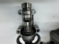 Głowica kompletna Suzuki - 9