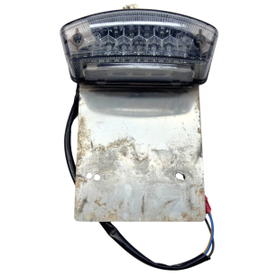 Tylna lampa LED z mocowaniem tablicy Yamaha