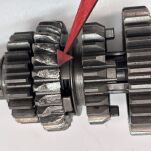 Wałek skrzyni biegów Suzuki - 2