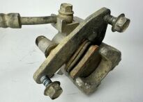 Zacisk hamulcowy lewy Yamaha - 2