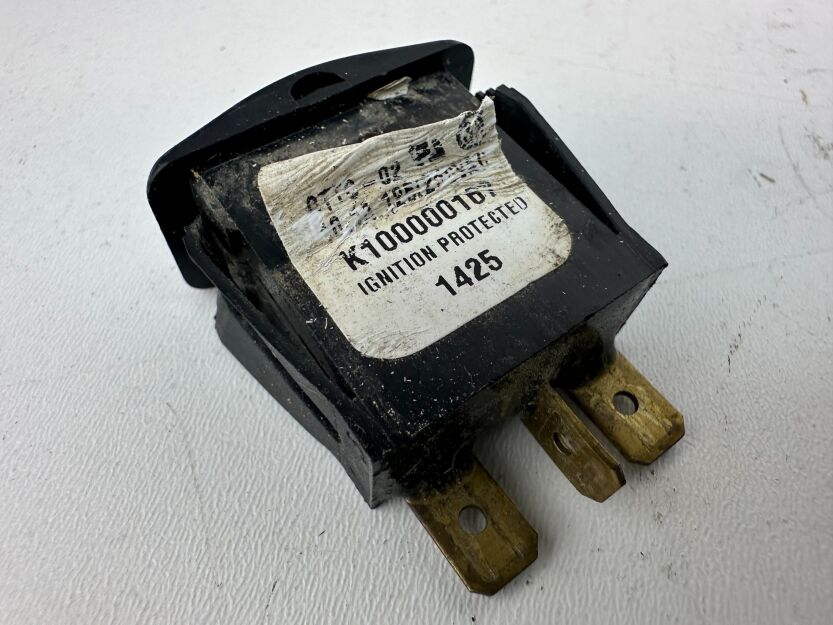 Przełącznik podgrzewanych manetek Polaris