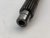 Wałek zdawczy skrzyni biegów Yamaha - 2