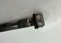 Śruba przegubu wahacza Yamaha - 3